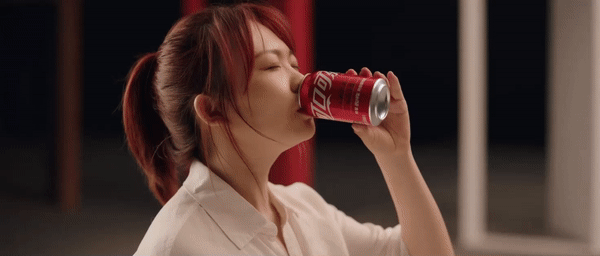 8b5e4124-588f-412b-8071-5548fd8f820a.gif