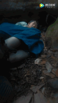af1fa288-ccd5-46ee-b24f-83a0a2d5144a.gif